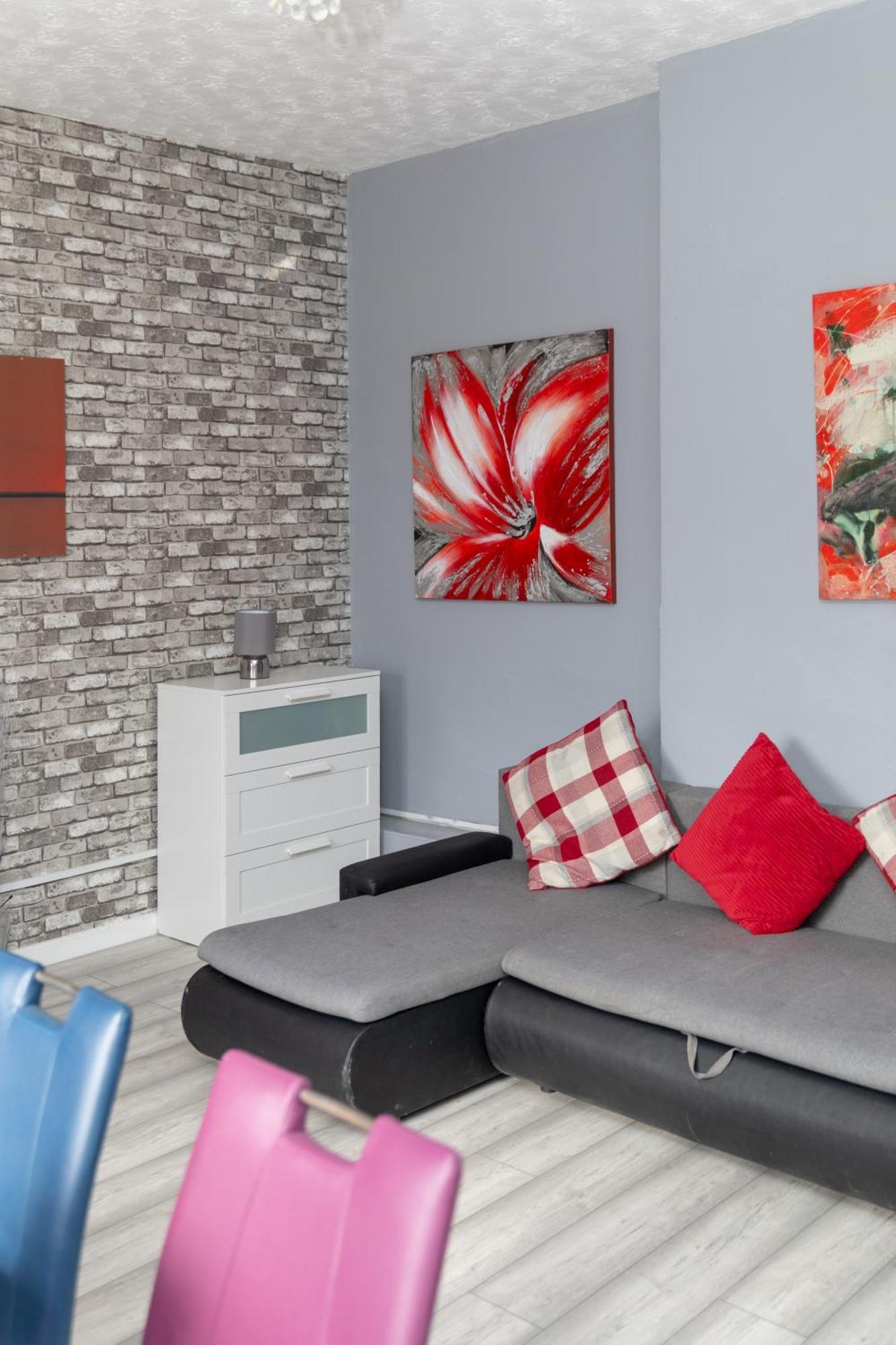 Newcastle City Centre Super Spacious Town House Free Parking And Wi-Fi Exterior photo