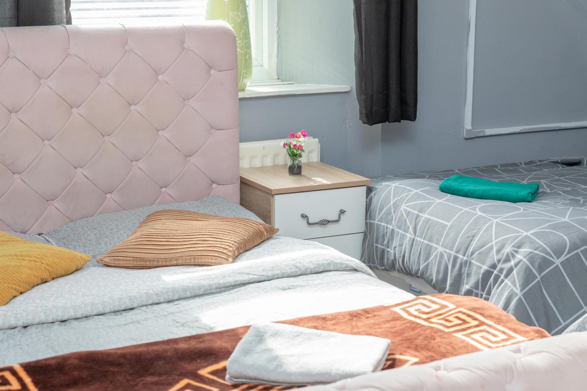 Newcastle City Centre Super Spacious Town House Free Parking And Wi-Fi Exterior photo